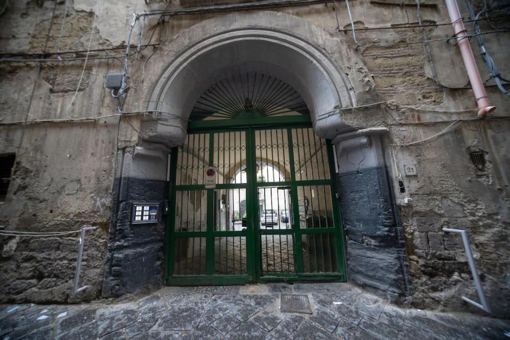 Home Nonna Sabina - Centro Storico Napoli ภายนอก รูปภาพ