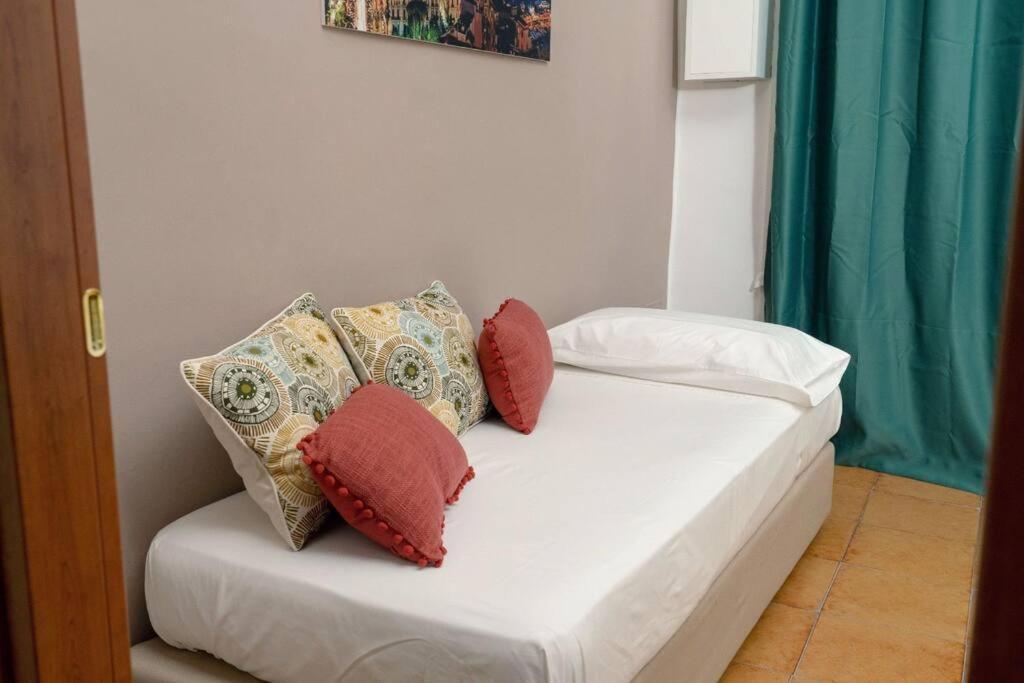 Home Nonna Sabina - Centro Storico Napoli ภายนอก รูปภาพ