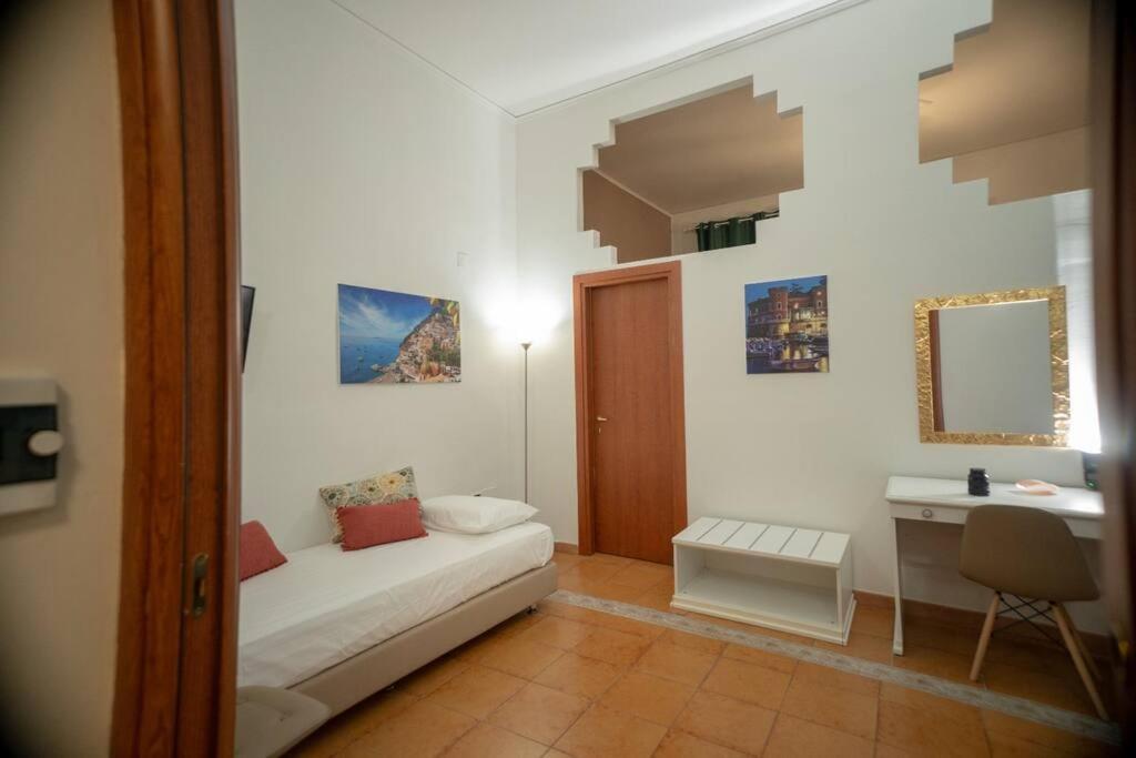 Home Nonna Sabina - Centro Storico Napoli ภายนอก รูปภาพ